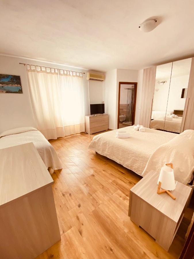 Affittacamere Ciro'S House Όλμπια Εξωτερικό φωτογραφία